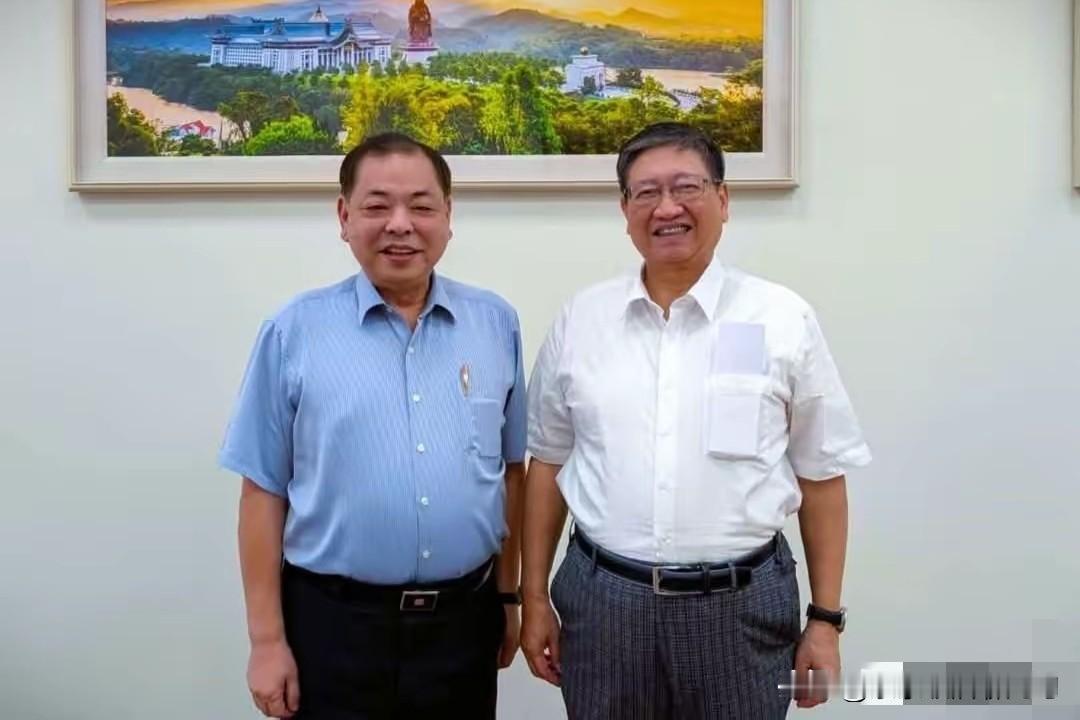 今天杨文科终发怒了，多年兄弟情彻底濒临破裂。前一段杨文科喊着“兄弟同心”，说