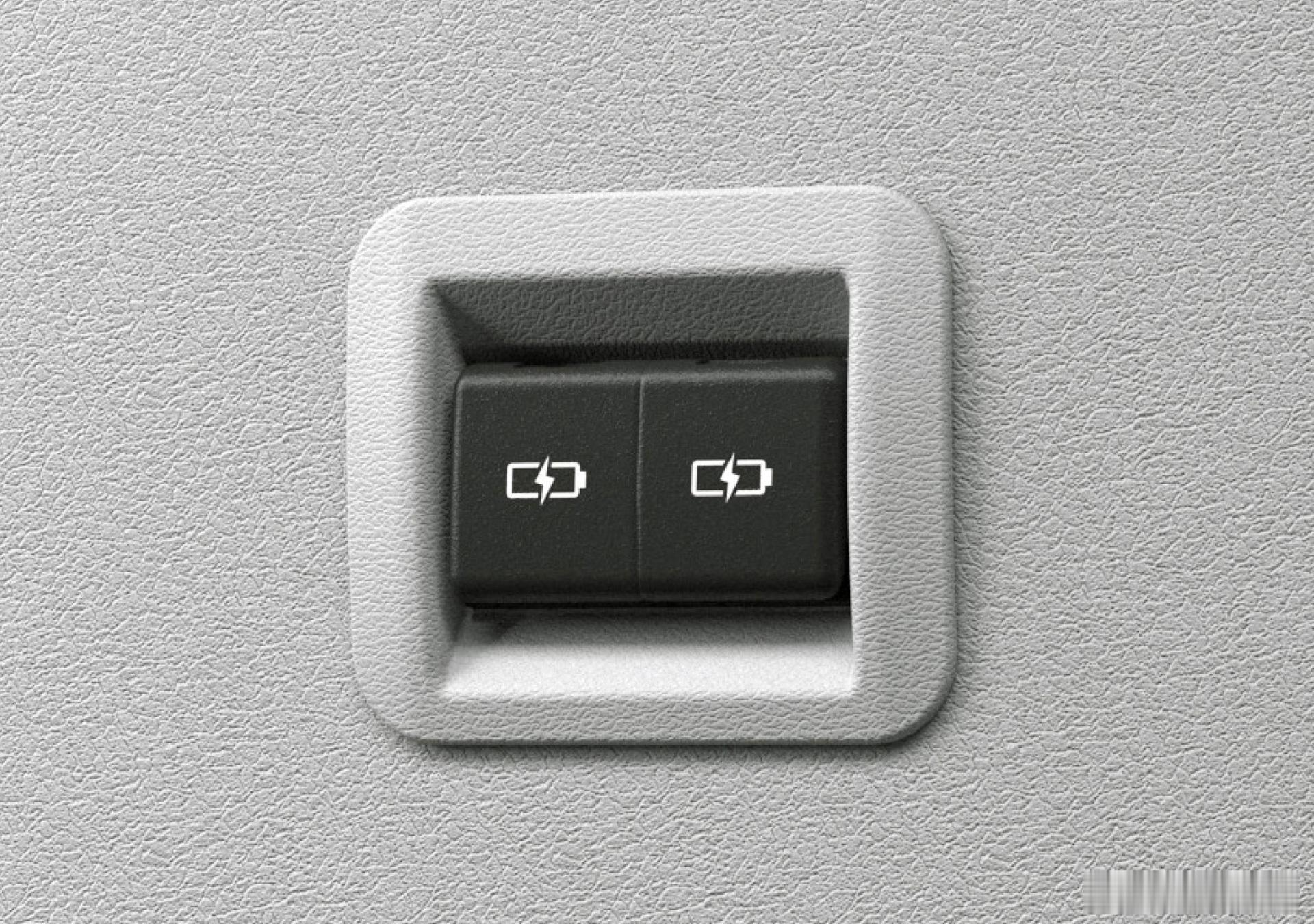 日本本土的丰田考斯特又进行了改款。外观几乎没有变化，但之前的2.8升1GD-FT