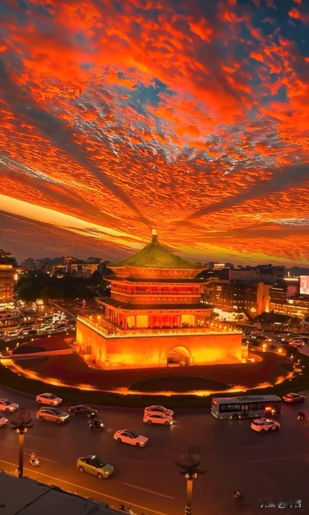 职场生存10条铁律，守住边界，远离是非少踩坑1、异性同事保持适度社交距离