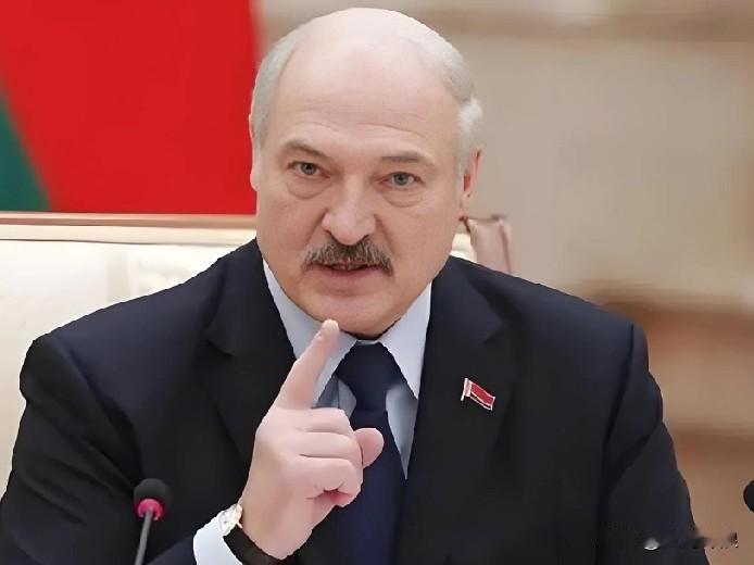 白俄罗斯总统卢卡申科向俄罗斯总统普京发出紧急提醒！刚刚，白俄罗斯总统卢卡申科