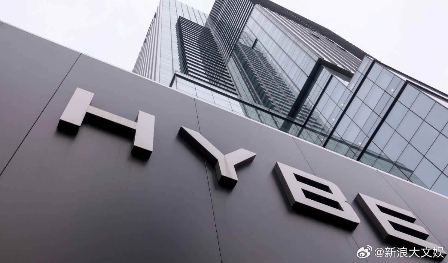 法院承认HYBE对专辑销量造假据韩媒，闵熙珍与HYBE“看跌期权”诉讼判决书被