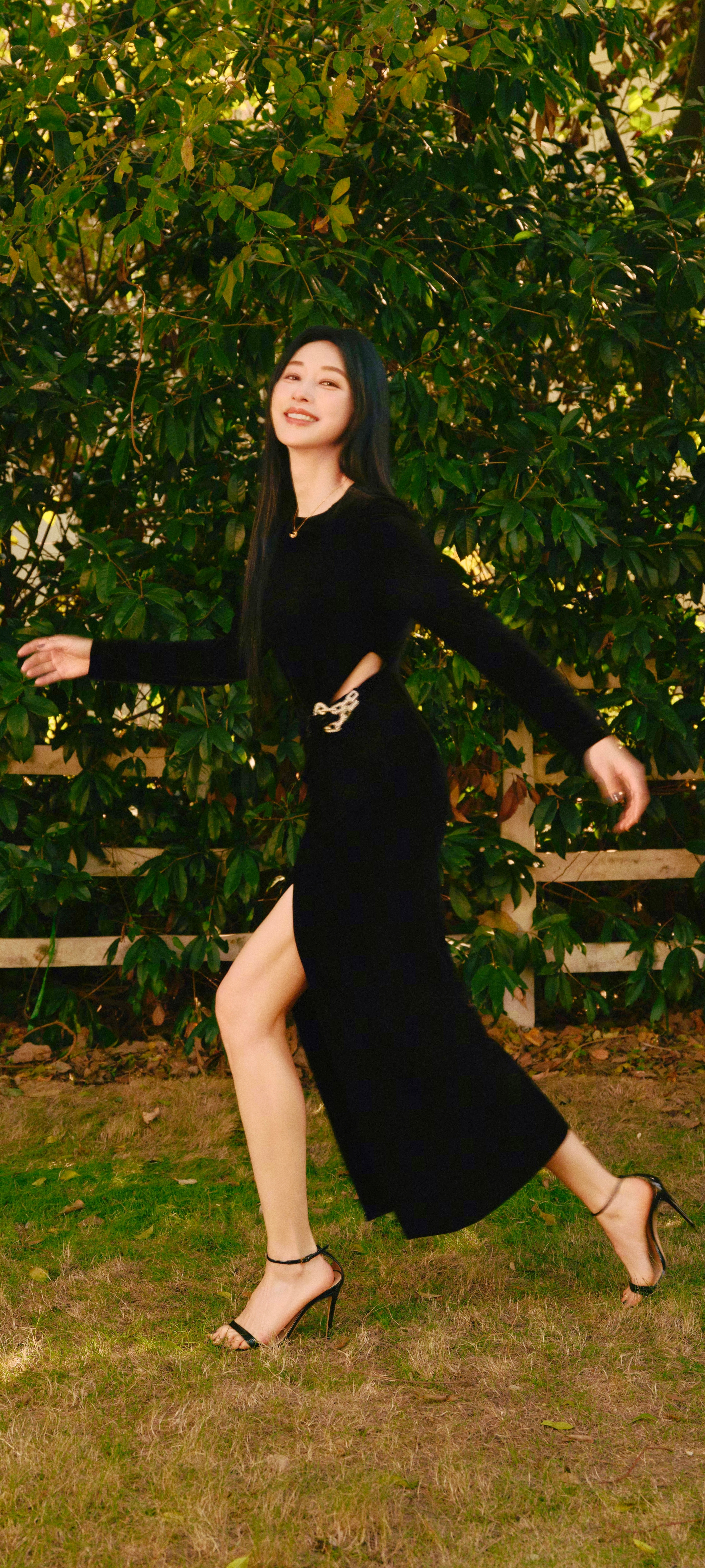 张俪戒指💍在的~