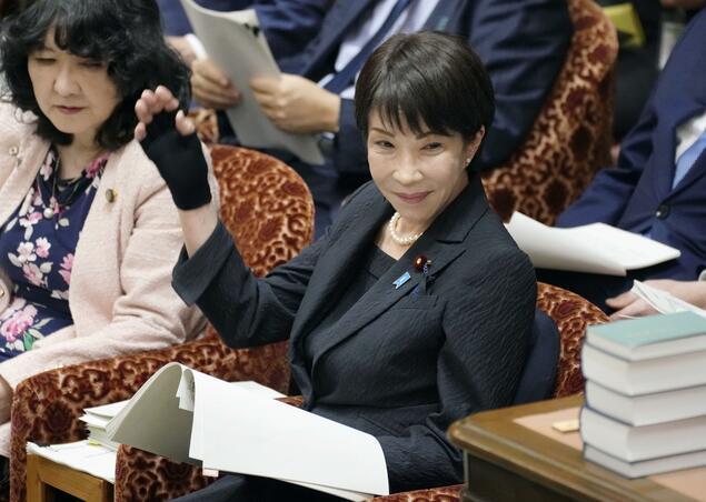 高市早苗对伊朗提出一个荒唐要求。 最近中东局势急剧升级，美以对伊朗发动大规模