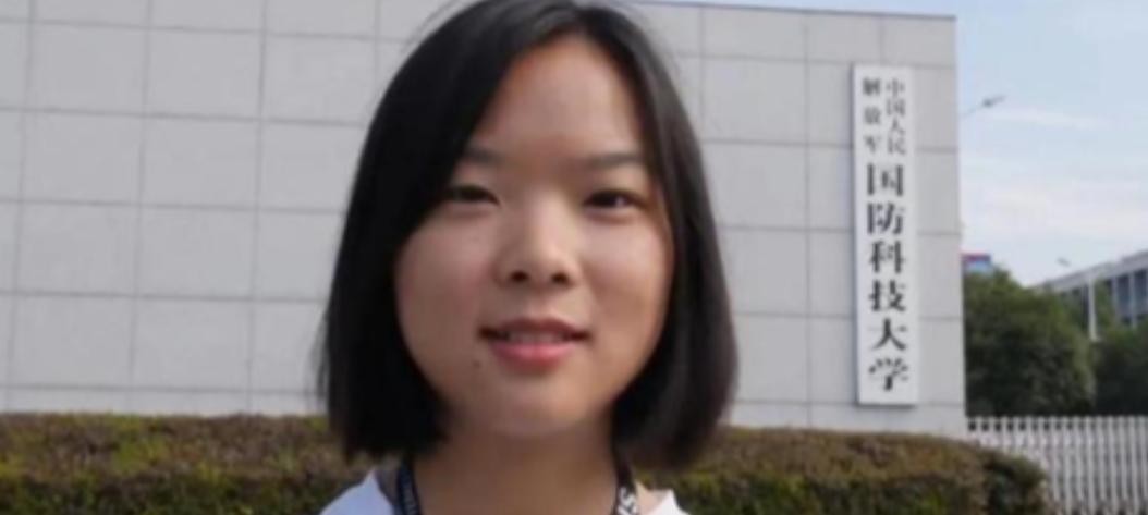 2020年，云南一位名叫李盈的女孩考了668分，本可以选择北大，但她放弃了这个机