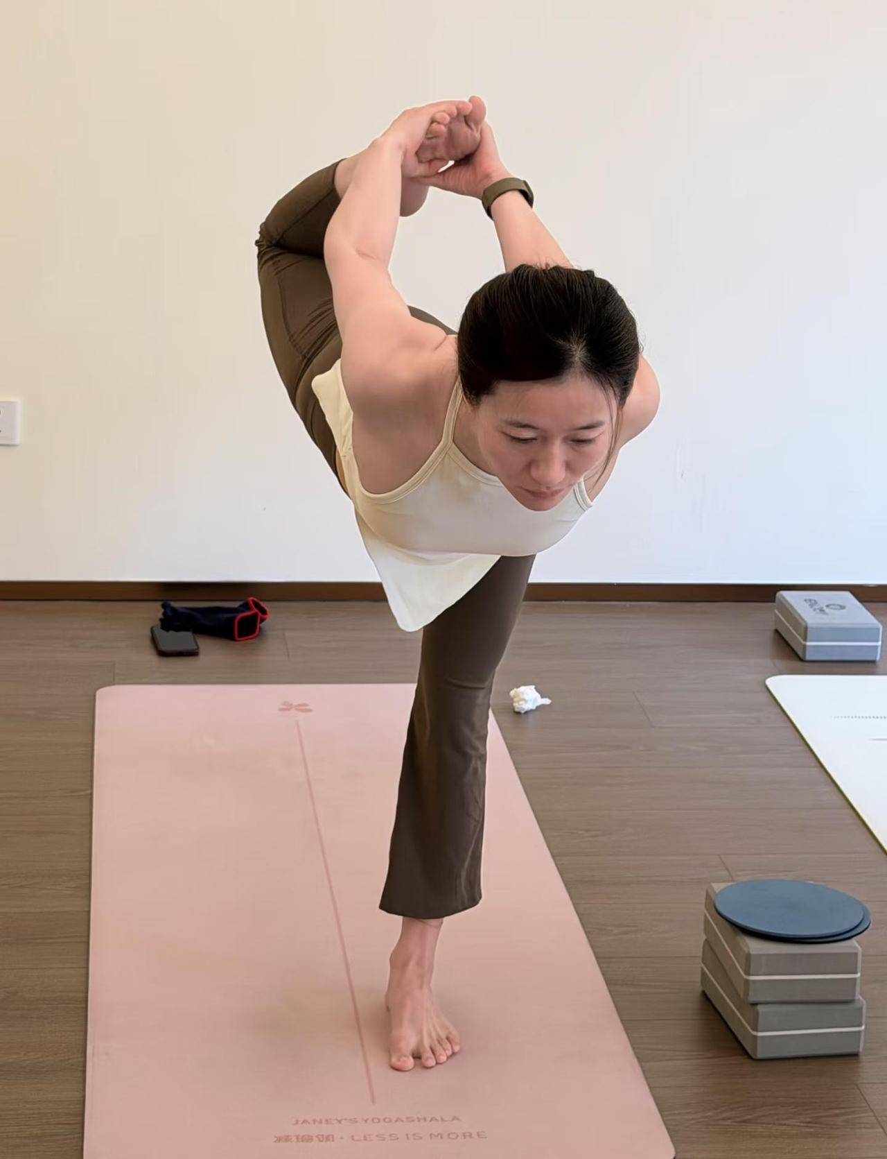 小白专场｜开启周末模式～苏州享练瑜伽工作室打卡小白变大咖做自己热爱的事情