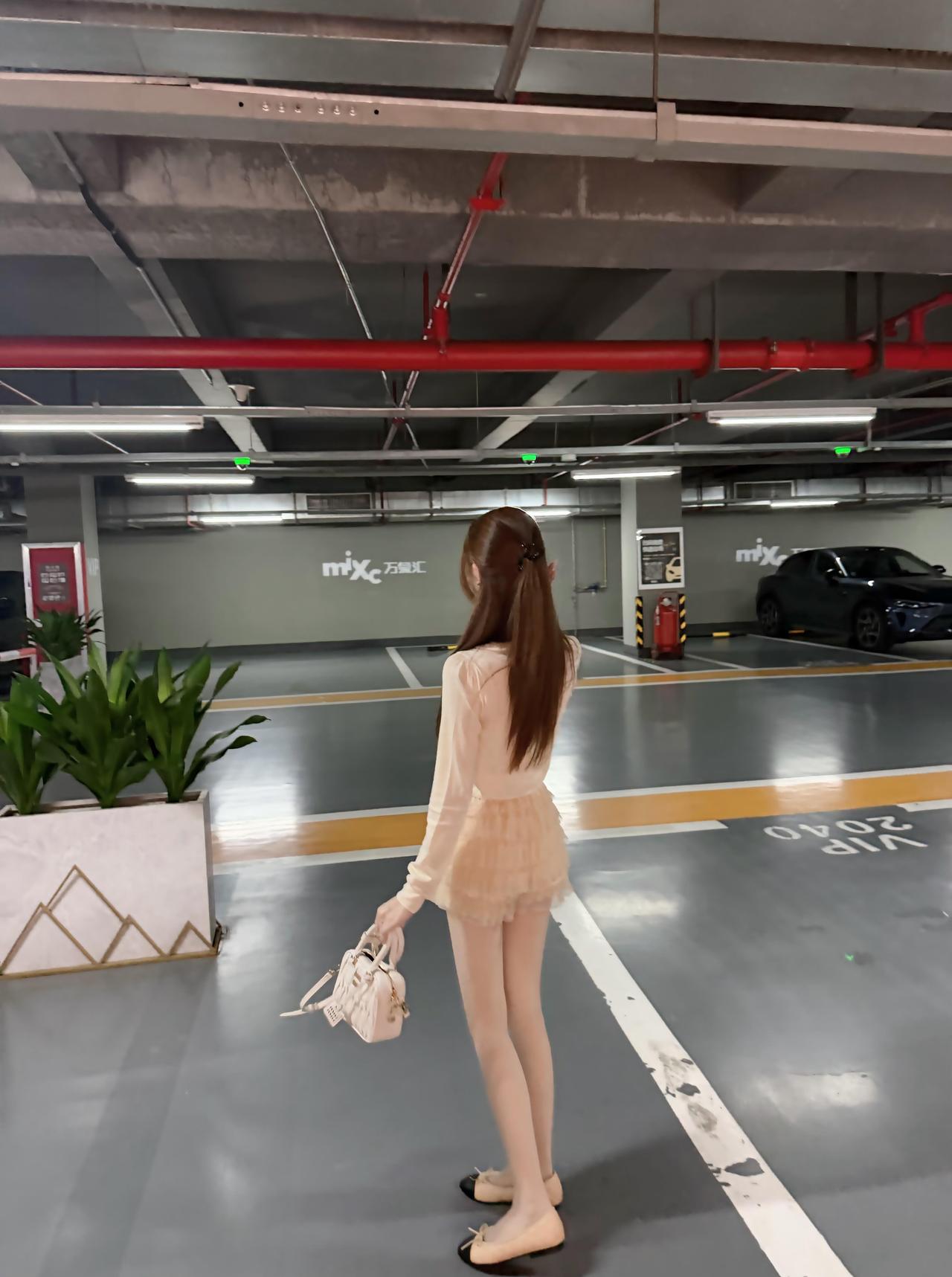 人生，最大的灾难，不是因为太过善良，是因为善良里没长出牙齿。你对谁都