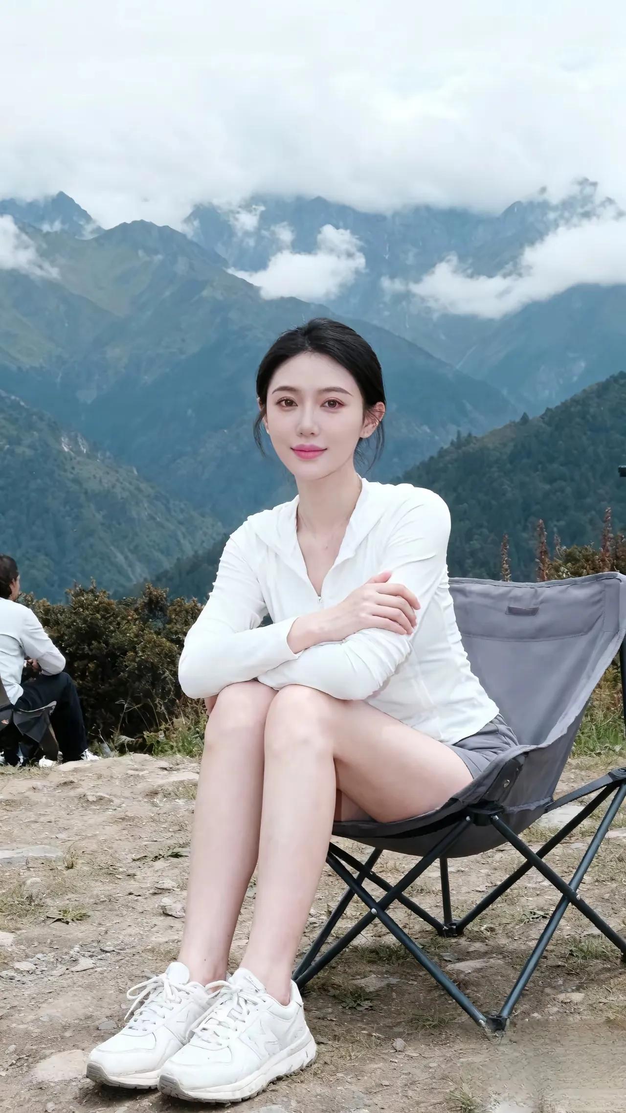 山顶的风景因为你而更美[爱心]拥有绝美身材,是种怎样的体验?