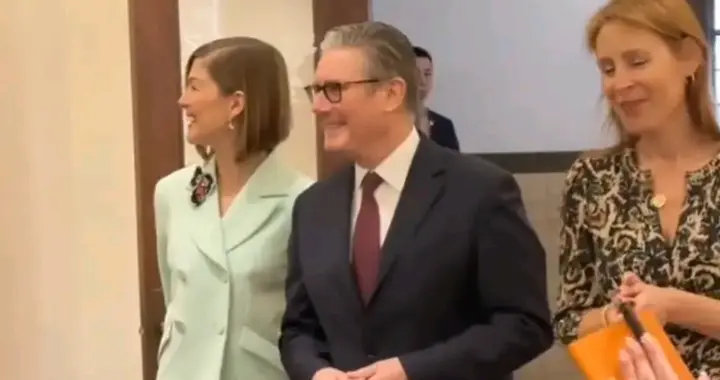 斯塔默沪上邂逅裴淳华 中西文化碰撞引爆全网