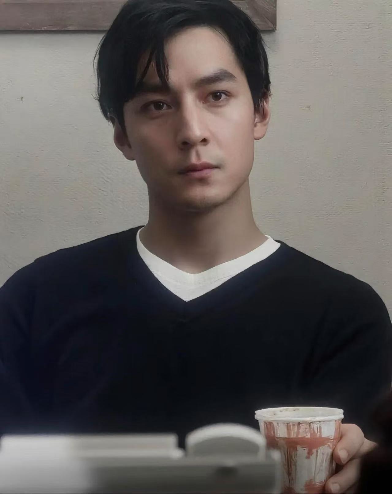 你是吴彦祖那他是谁时间这把刀，在吴彦祖身上雕出了更迷人的弧度。少年时的惊艳沉淀