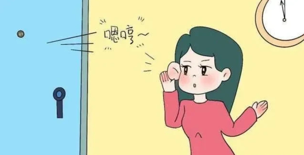 晚上和老公在客厅闲谈，忽然被某种可疑的声音打断，那声音简直是
