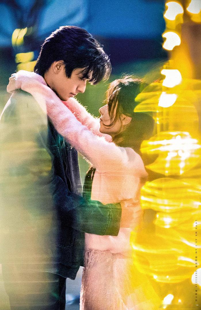 林屿森陪聂曦光重读三体你的赛博读书搭子已上线微小说大赛聂曦光说想看《三体》，林