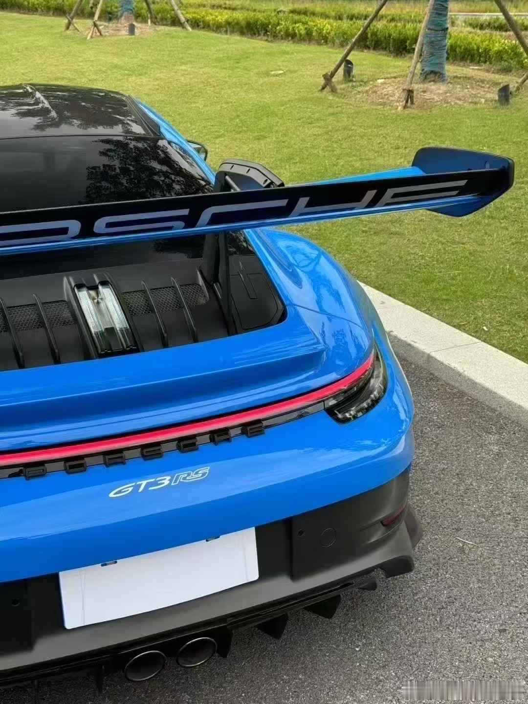 保时捷992GT3RS欧规、配色与配置，绝绝子、谁不迷糊​​​