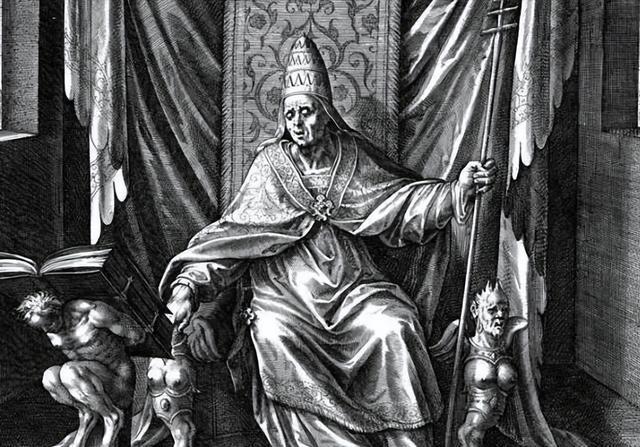 当西方深陷神权与王权的千年博弈时，中国早已走出一条截然不同的文明路径。为何神权从