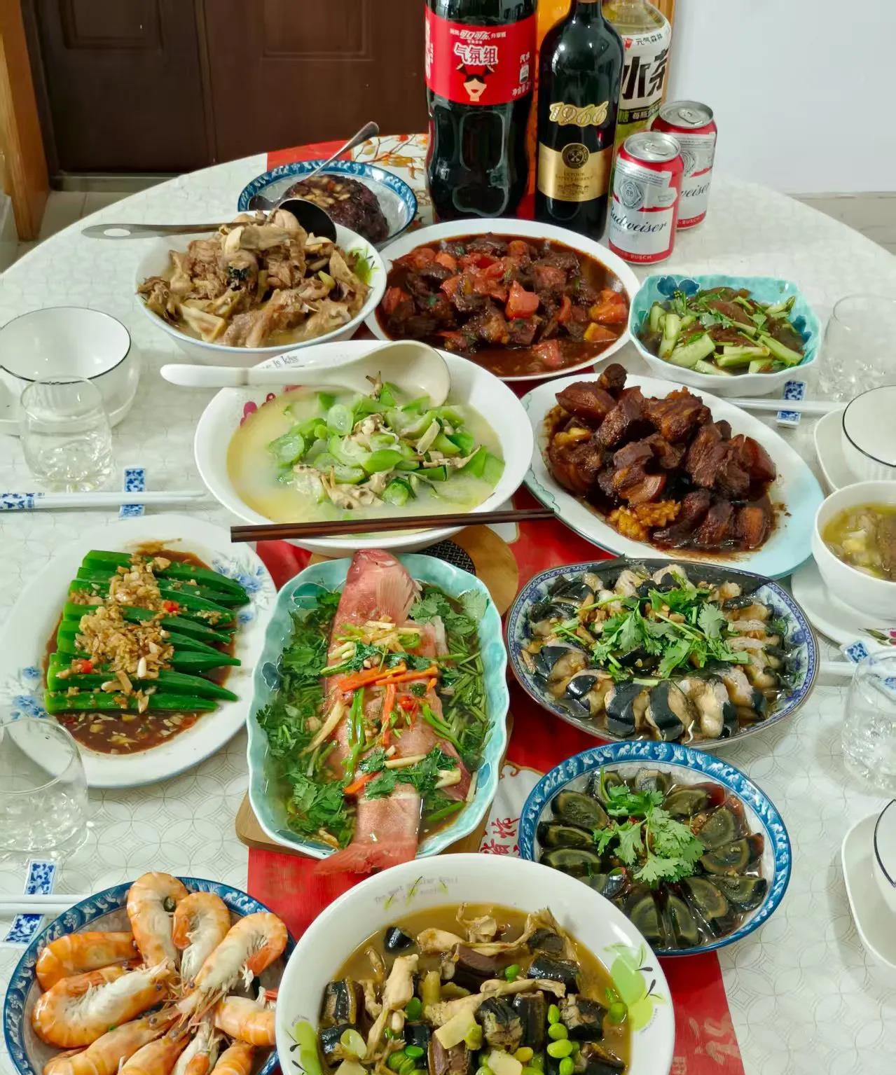 请大家看看我女儿的男朋友第一次上门，我所准备的菜，不会选食材，也不会烧菜，请网友