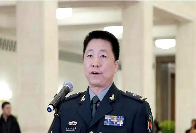 文章标题：起初他以为是心理幻觉文章内容：杨利伟为什么后来再也没有登天？其