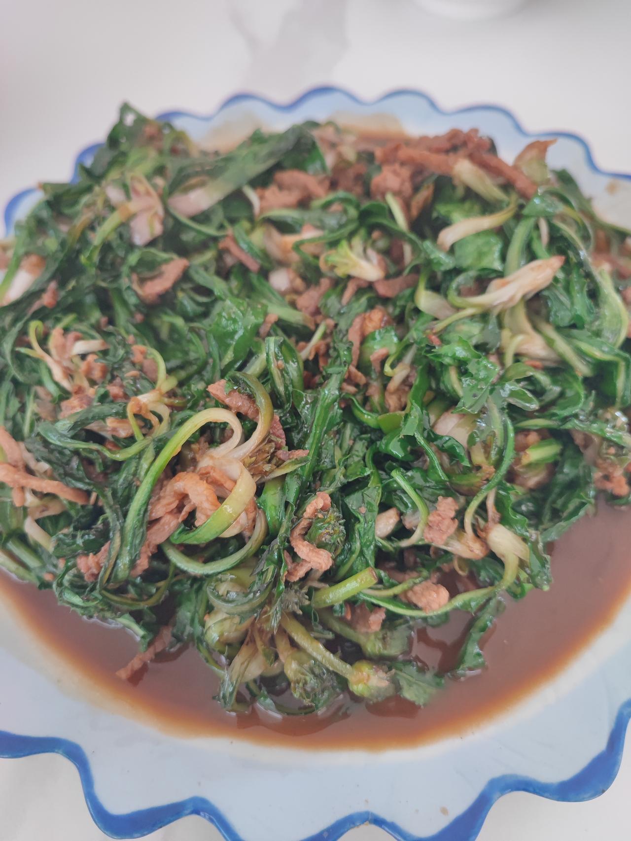 难怪人家都说选对爱人幸福一生，选错了一辈子都是煎熬！邻居王老师退休得了胆管癌