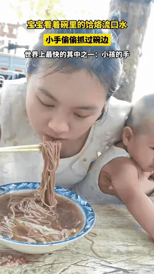 说实话，一个女人带着孩子真的不容易，特别是这个年龄段的娃，更难带。