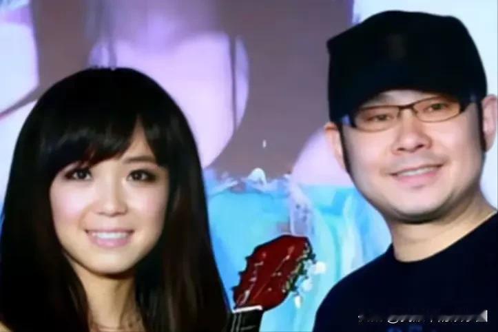 您如何看待刀郎和云朵这对师徒?看到头条推出的上述话题，小编的观点是这样的。