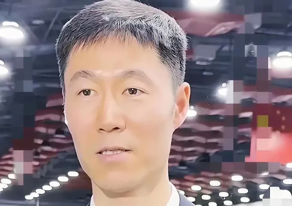 王励勤这次又摊上事了，很多人质疑王励勤的领导能力，竟然在瑞典大满贯让王楚