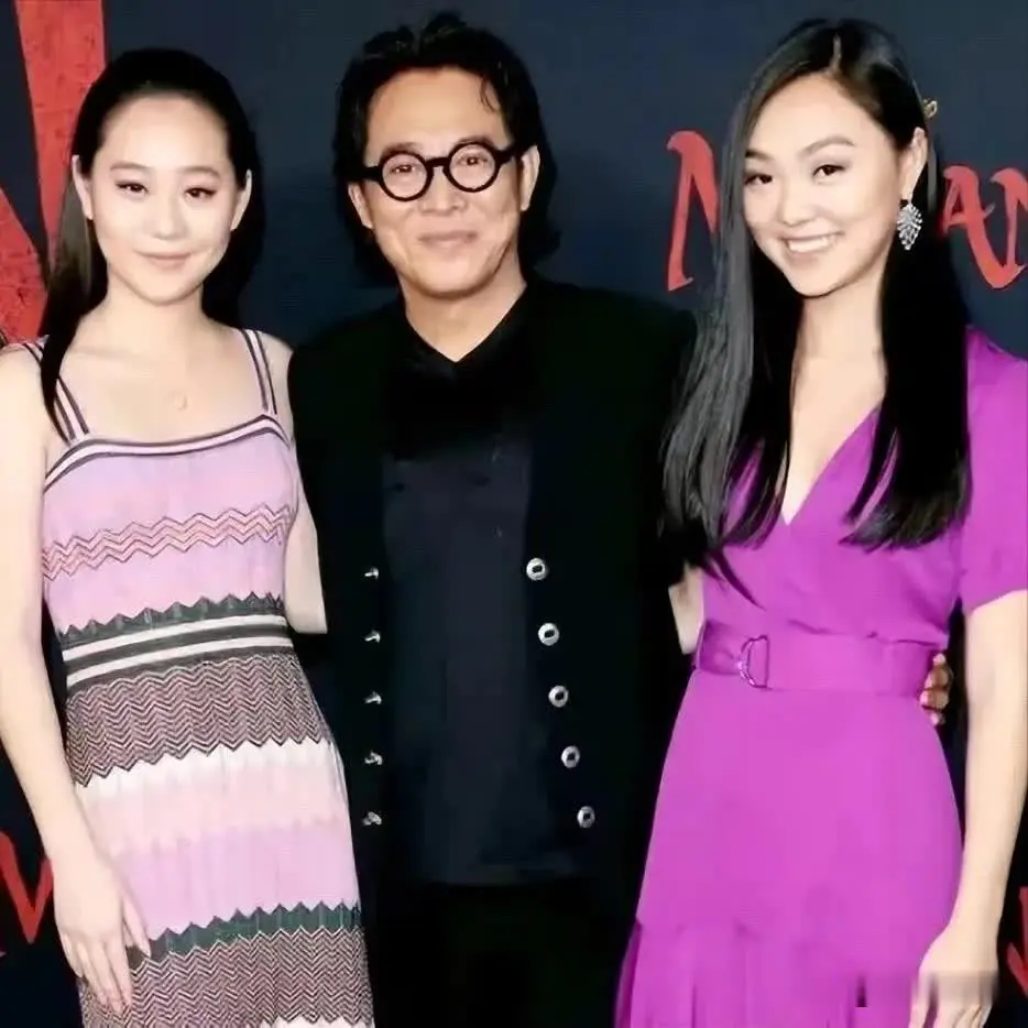 李连杰首次晒和黄秋燕的女儿！