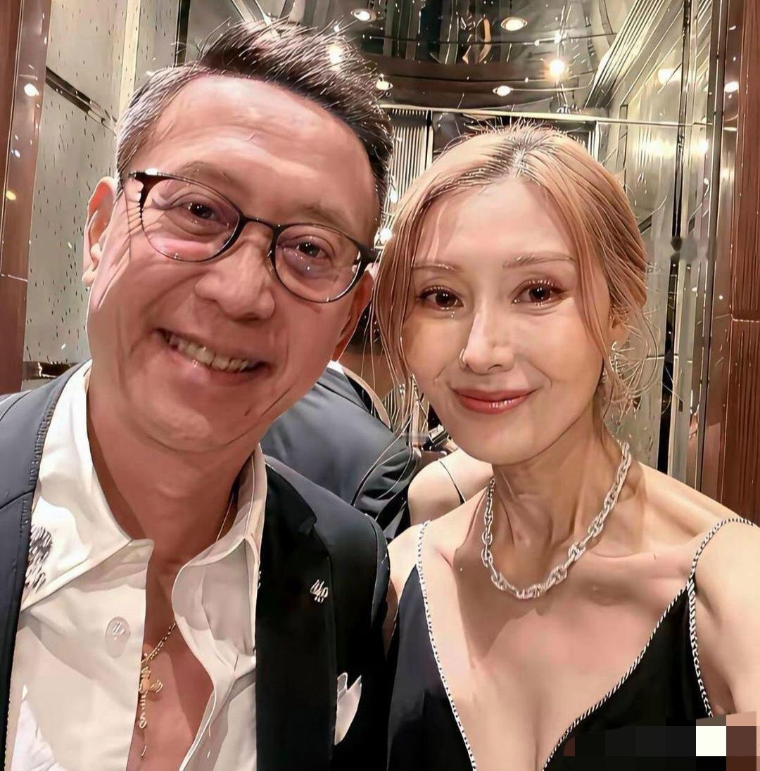 李嘉欣夫妇如今也老了