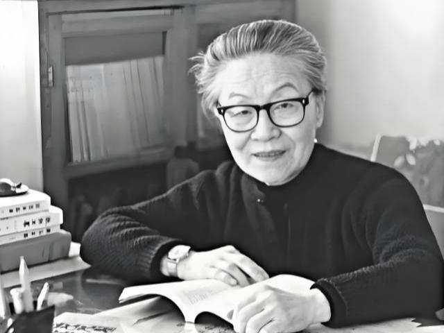 ——杨绛先生每个人都会有一段特别艰难的时光，生活的窘迫，工作的失意