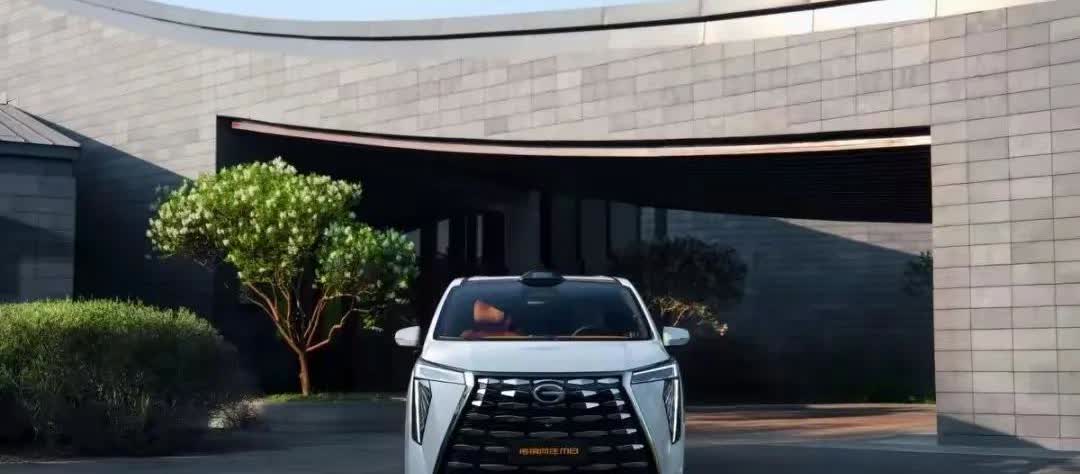 如今车市现状：油车20万：使用10年，油费10万，卖4万！新能源车20万