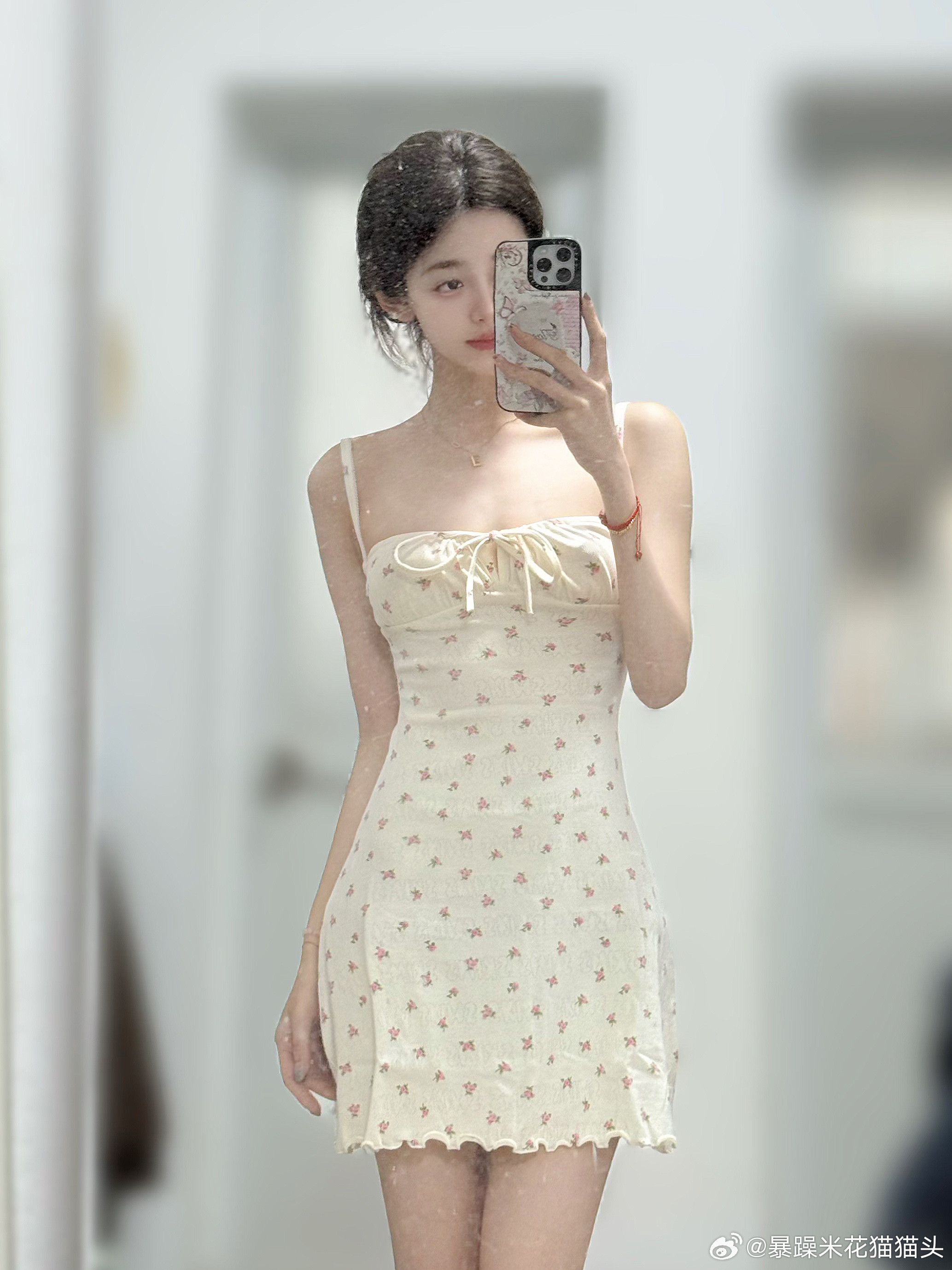 女装感觉完蛋了这两件要300块质感超级像pdd