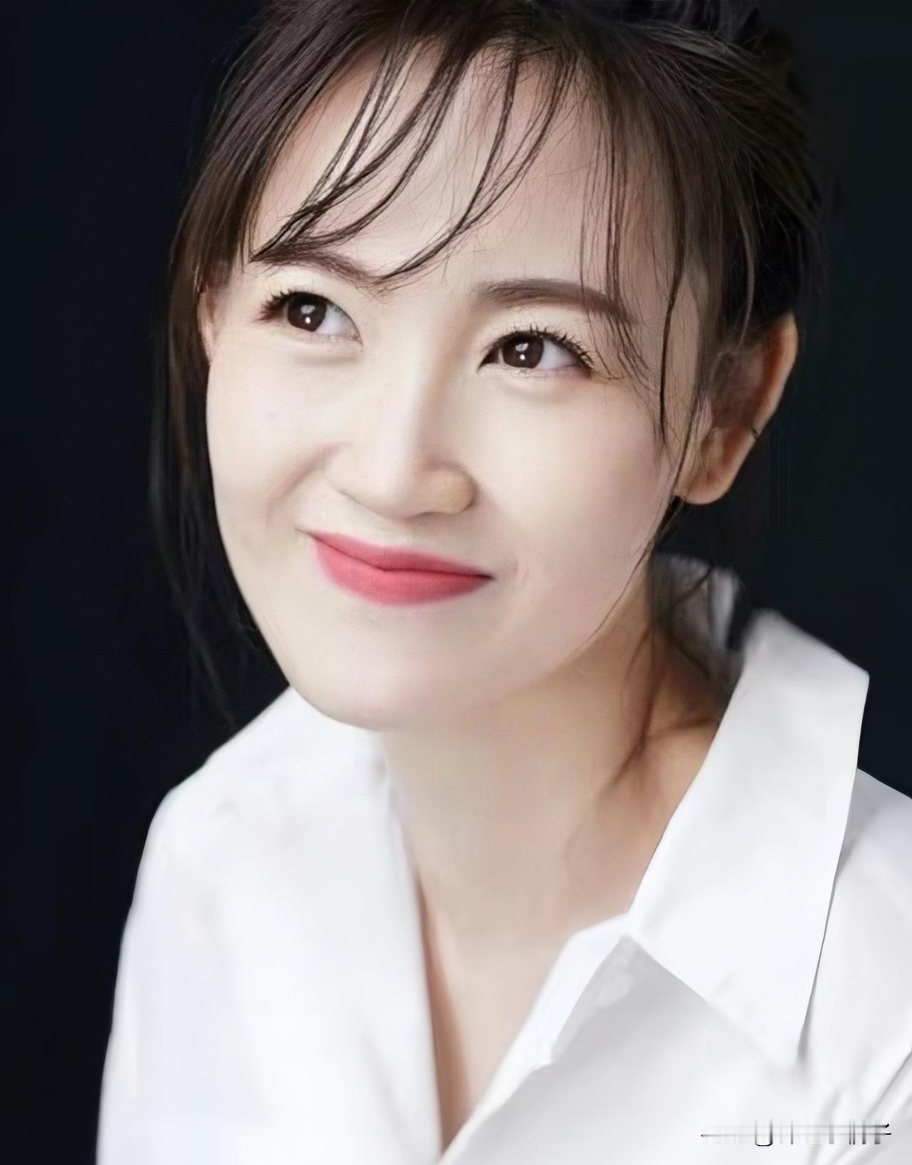 网上看到个挺逗的假设：马蓉要是想嫁你，你娶不娶？说实话，39岁还能保养成这样