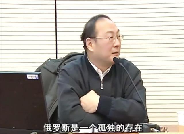 金灿荣老师的一个犀利评价，俄罗斯大概是全球最孤独的存在，一心想往西方的圈子里挤，