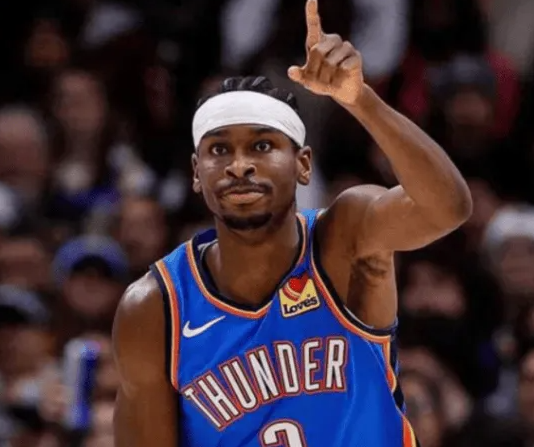 NBA常规赛雷霆客场对阵雄鹿的比赛已经结束。全场战罢，雷霆以122-102战胜雄