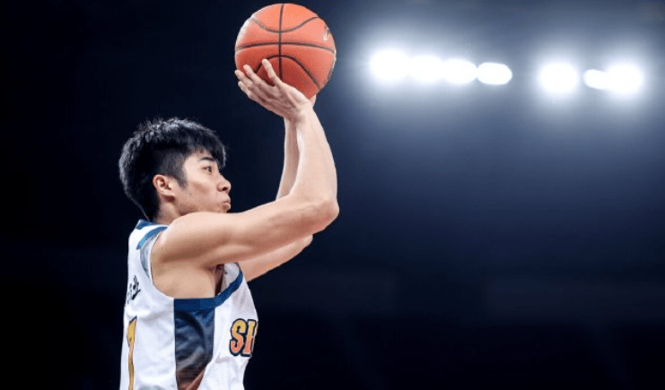 四川男篮分享昨日比赛图集: 球队将于12月30日对阵宁波男篮