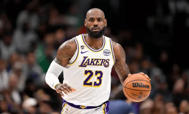 考辛斯在节目中谈到了詹姆斯潜在的退役巡演。主持人：“根据报道，勒布朗其实并不太