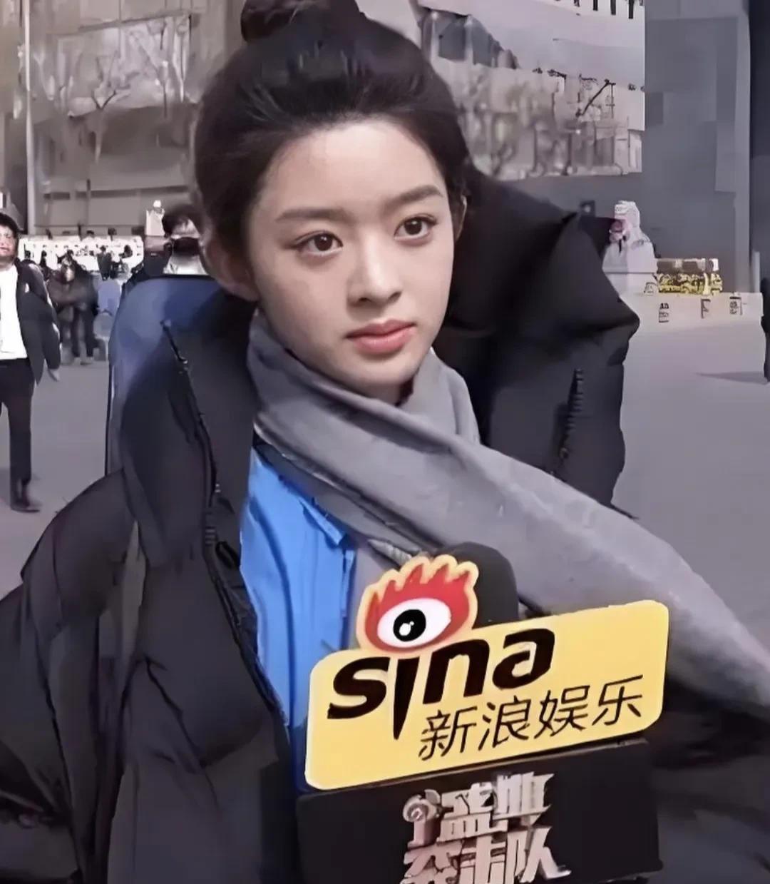 黄杨钿甜的真实故事，绝对是拔出萝卜带出泥的真实写照！先是天价耳环引人咋舌，其