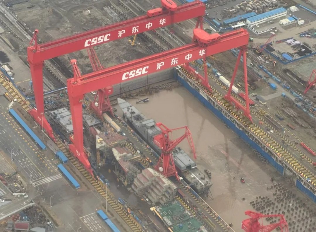 转：第三艘054B经过前两艘试水后，看来要上批量了。