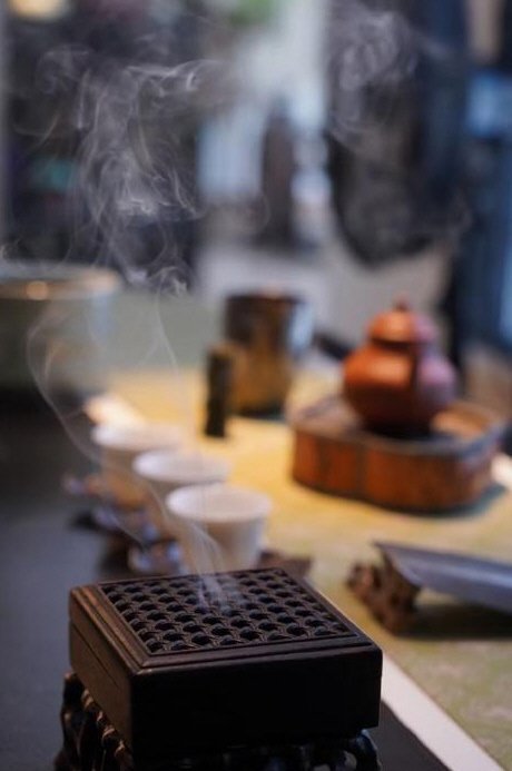善待自己，不被别人左右，也不去左右别人，既自信大方、又优雅可爱。