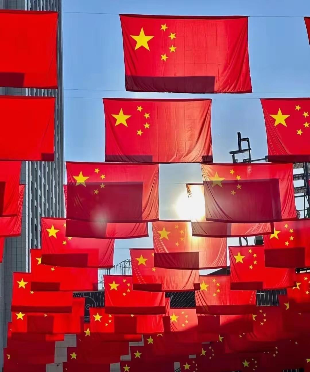 上赛季国内后卫出场30场以上数据对比，谁强谁弱一目了然。徐杰出场46次，场均3