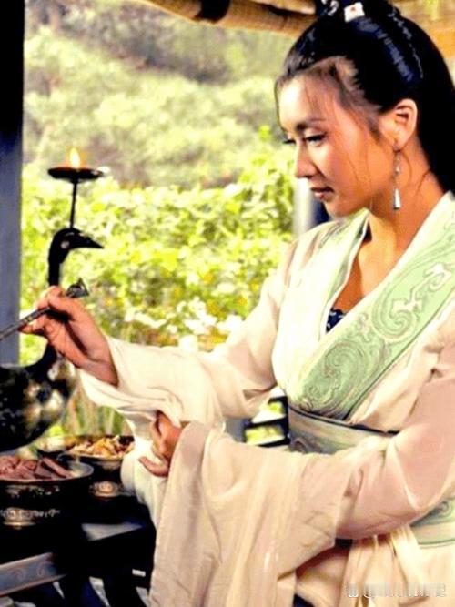 192年，王允刚杀完董卓，貂蝉却说：你杀错了人，祸首就在你身旁你们知道不？