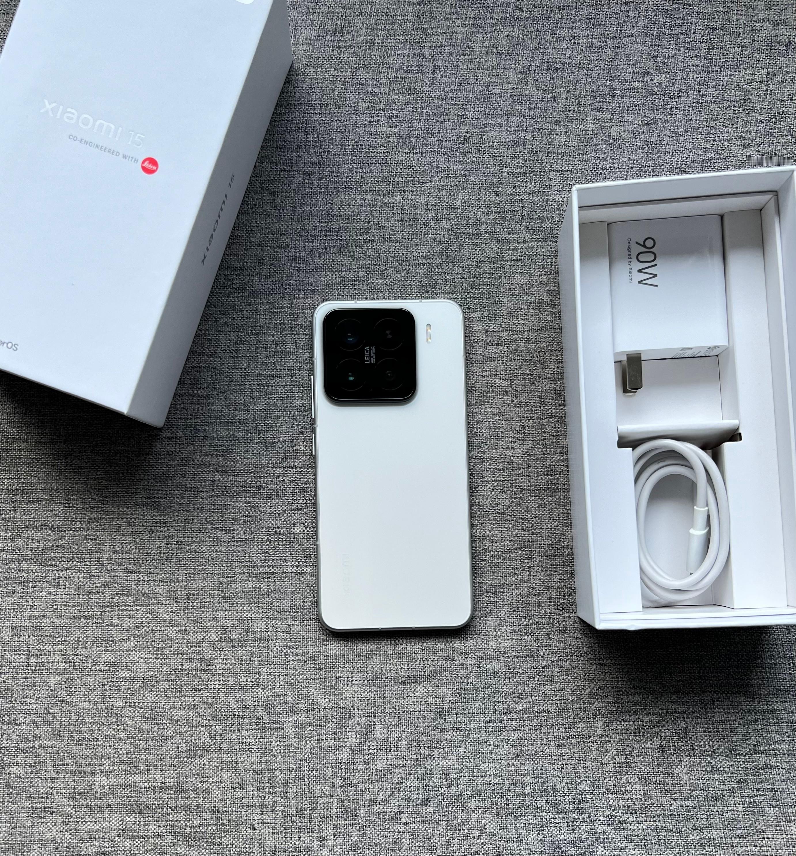 小米1516+512G白色，99新，电池效率98，带盒子充电器，全国联保至2