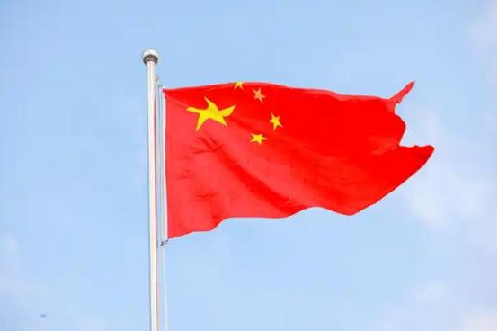 目前中国的两大问题，不是台湾问题，不是与美国的问题，也不是与日本问题，也不是负债