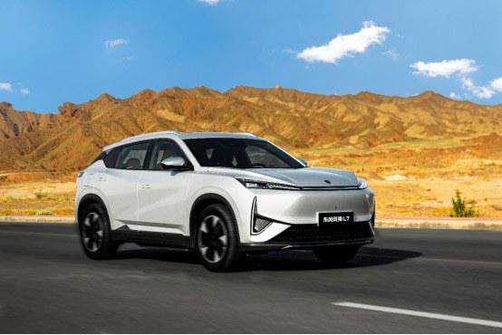 适合春节回家的2000km混动SUV, 东风风神 L7 实力揭