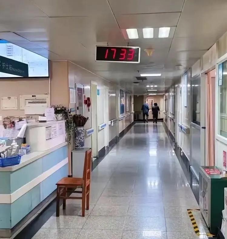 CT刚拍完人就走了，医生看完片子脸色变了，电话打不通、手机已关机、患者正在回家接