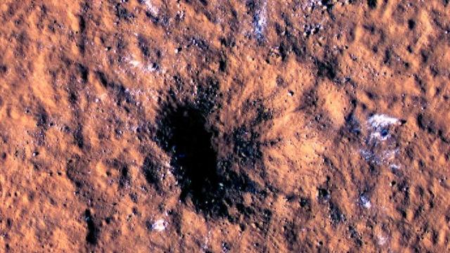 火星地幔中发现大量巨型物质团块, 或为45亿年前天体撞击残留碎片