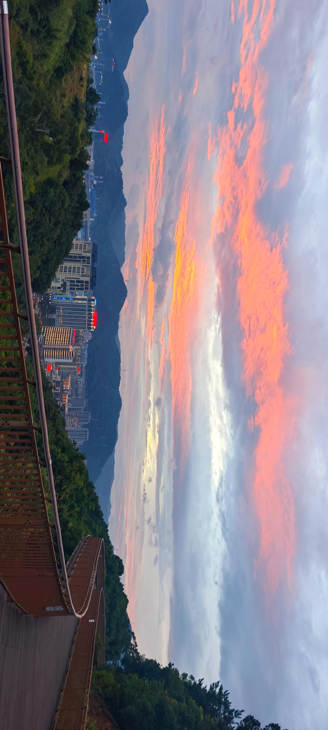 美丽的山城三明，美丽的火烧云，漂亮了。