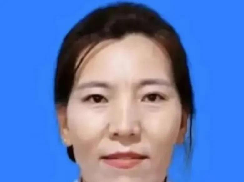2016年，河北。一女子和老公晚上睡觉。她被邻家孩子哭闹声惊醒！女子推醒老公。“
