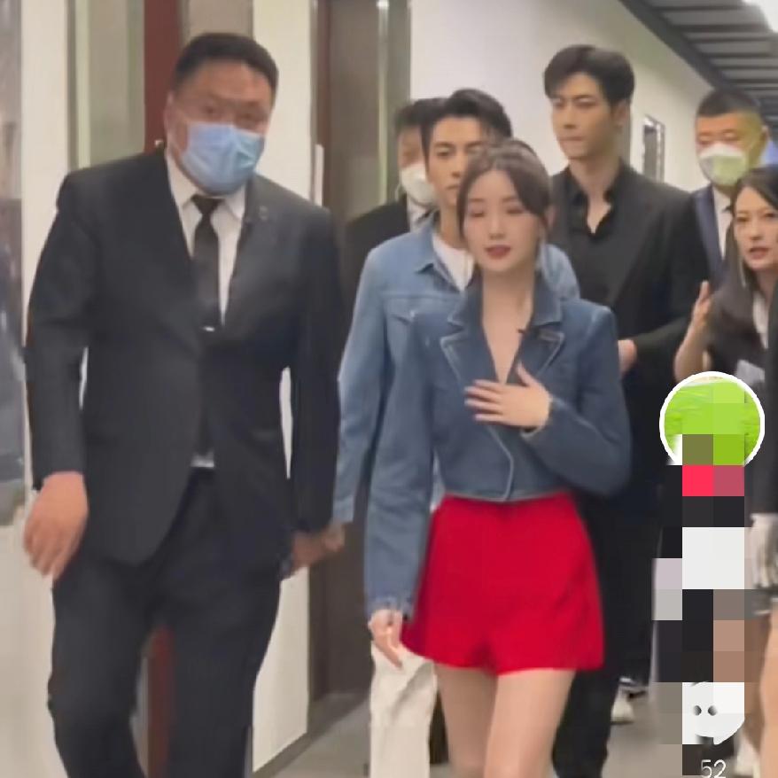 你每矮一公分，公司就要多花一万块。内娱按厘米筛演员？矮的没机会，高的无戏拍，