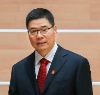 昨天晚上，看辽粤大战深受感触和启动发，所以斗胆给中国篮协郭主席提个建议：事情是