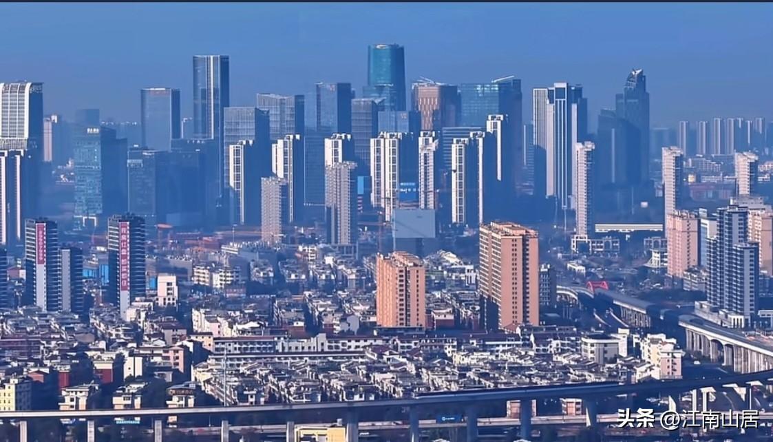 不愧是世界义乌！以前我只知道，义乌的小商品，名满世界。没想到义乌的城建也这么颇具