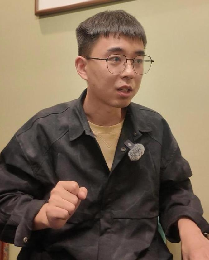 肄业博士耿同学最新专访，不卖惨，开口就是暴击：“骂杰青就是为了爽，毕竟水货从不为