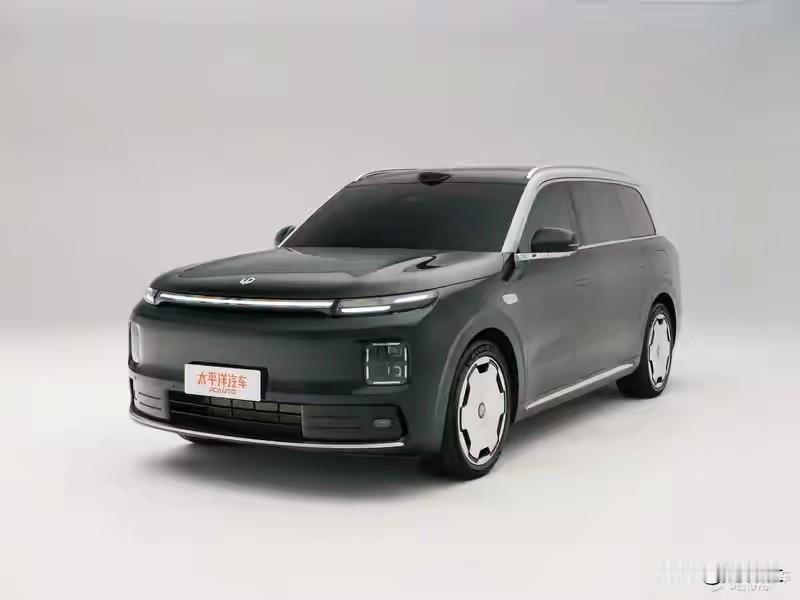 零跑的策略：锁定市场头部车型，再用半价向下打市场，目的不是跟对标车型竞争，而是收